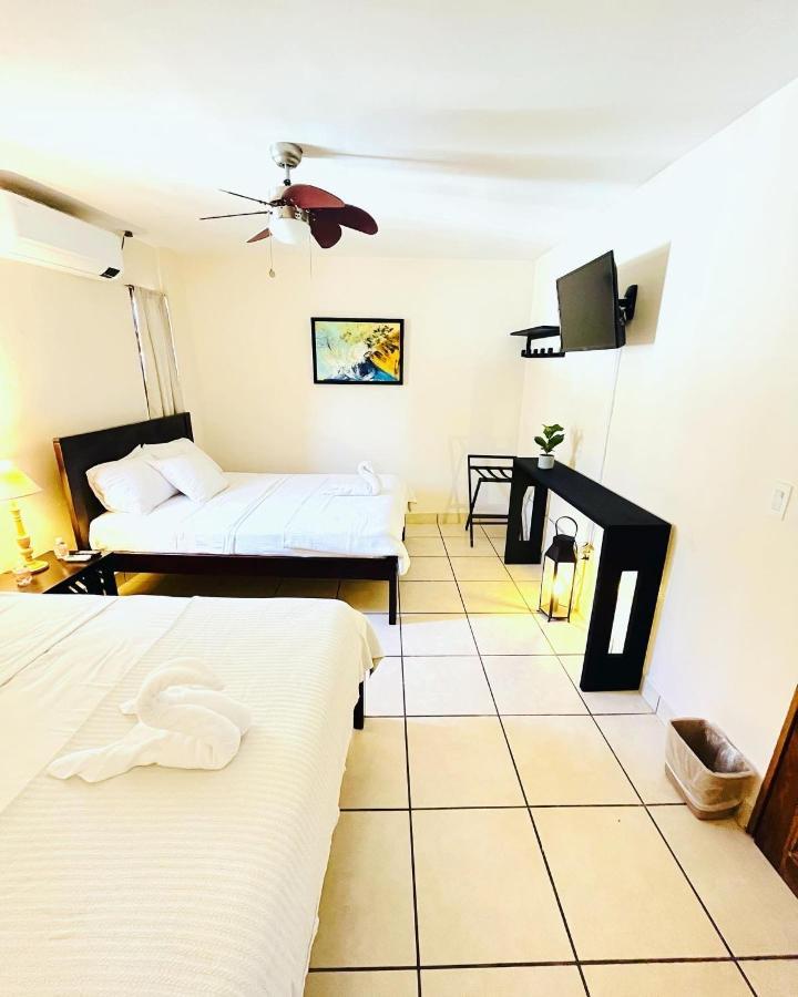 סן חואן דל סור Hotel La Estacion מראה חיצוני תמונה